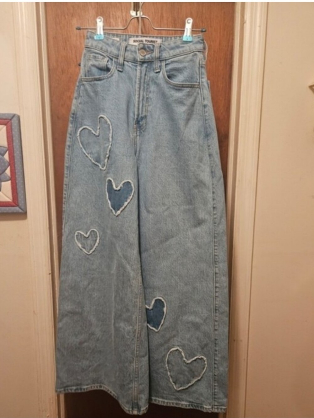 Light Blue Heart Patch Wide-Leg Jeans by Social Tourist